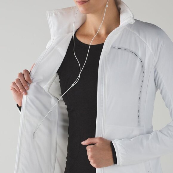 Lululemon Run For Cold Jacket- White Primaloft Lightweight Winter Jacket - Picture 5 of 14